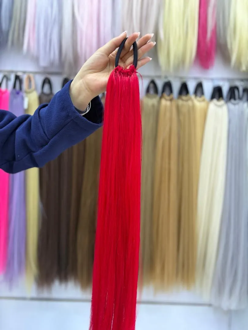 دم اسبی قرمز آلبالویی